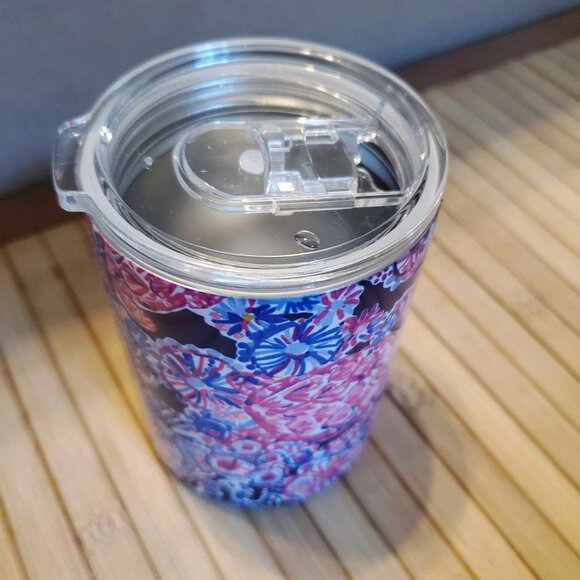 Lilly Pulitzer High Tide Insulated Can Tumbler in Turtle Amazement Print - Picture 3 of 5